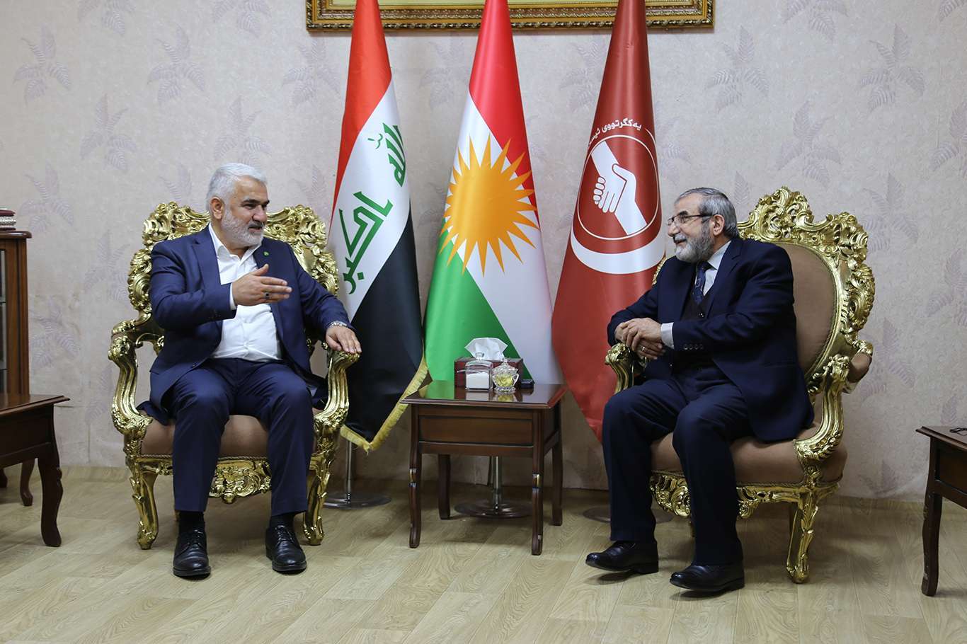 یاپیجی اوغلو رئیس هداپار حزب اتحاد اسلامی کردستان را زیارت کرد